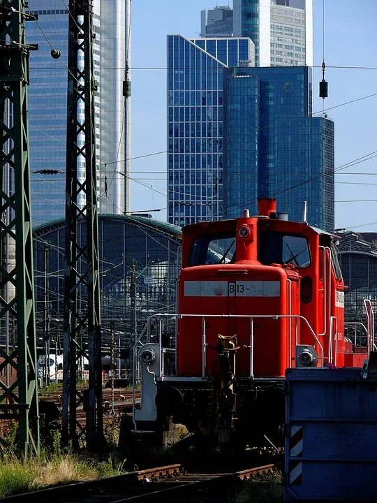 Unwetter legt Bahnverkehr in Deutschlands Mitte lahm