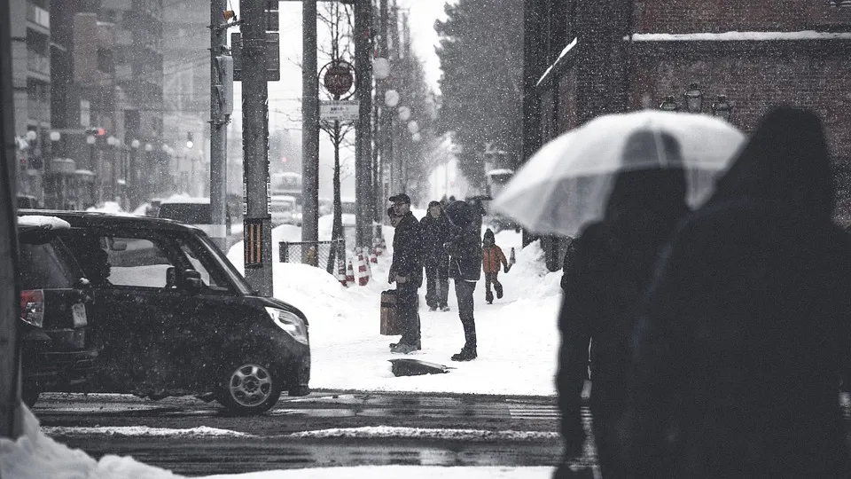 Winter überrascht Deutschland: Schnee, Graupel und Blitzeis sorgen für Chaos