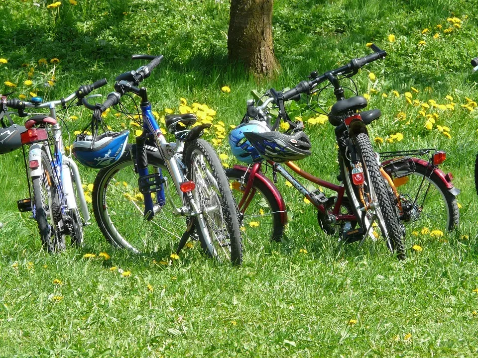 Radeln ohne Alter: Besondere Rikscha-Fahrt für Tour de Demokratie ’24 Staffelrollen