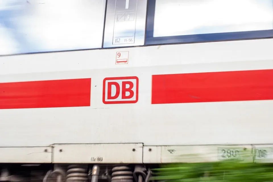 Bahn plant Güterverkehrsausbau in Trudering: Tunnellösung statt Lärmschutzwände?