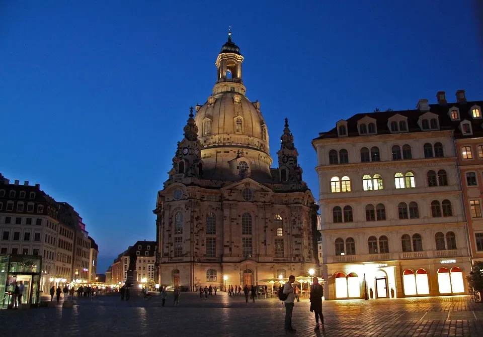 Grünen-Politikerin in Dresden angegriffen: Polizei stellt Verdächtige!