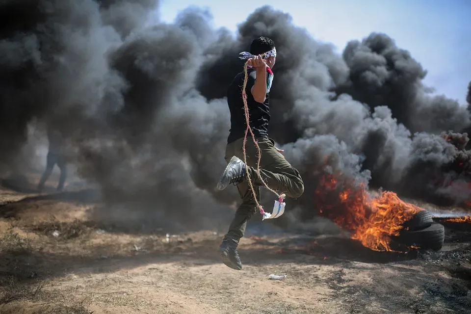 Polizeiaktion gegen Palästina Solidarität – Verbot wegen Hamas-Verbindung