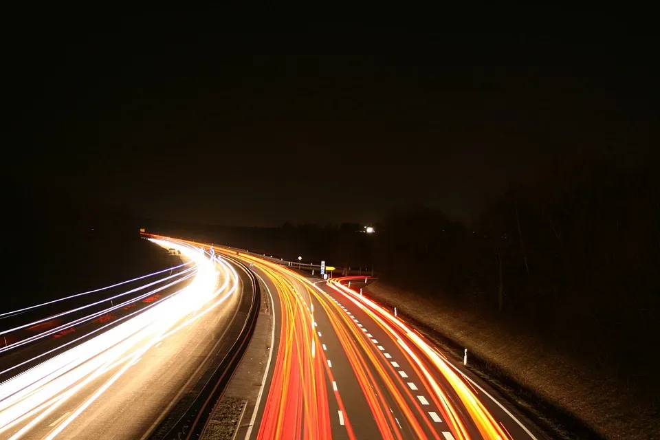 Verletzte und Kollisionen auf der A4 bei Weißenberg: Unfallserie sorgt für Stau