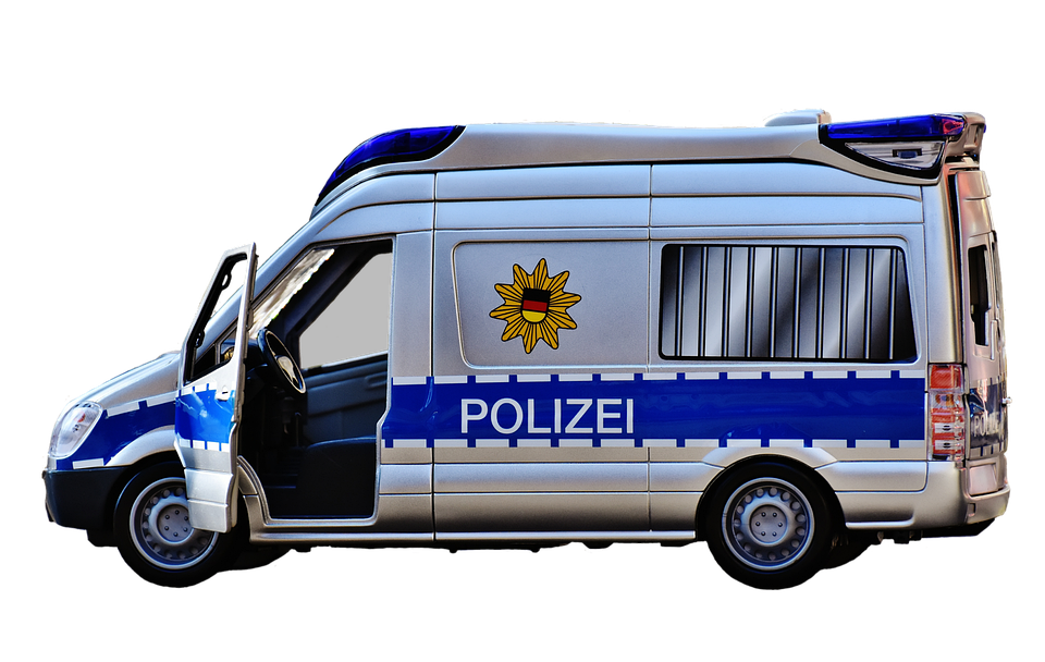 21-Jähriger von Bus erfasst: Polizei enthüllt Unfallhergang.