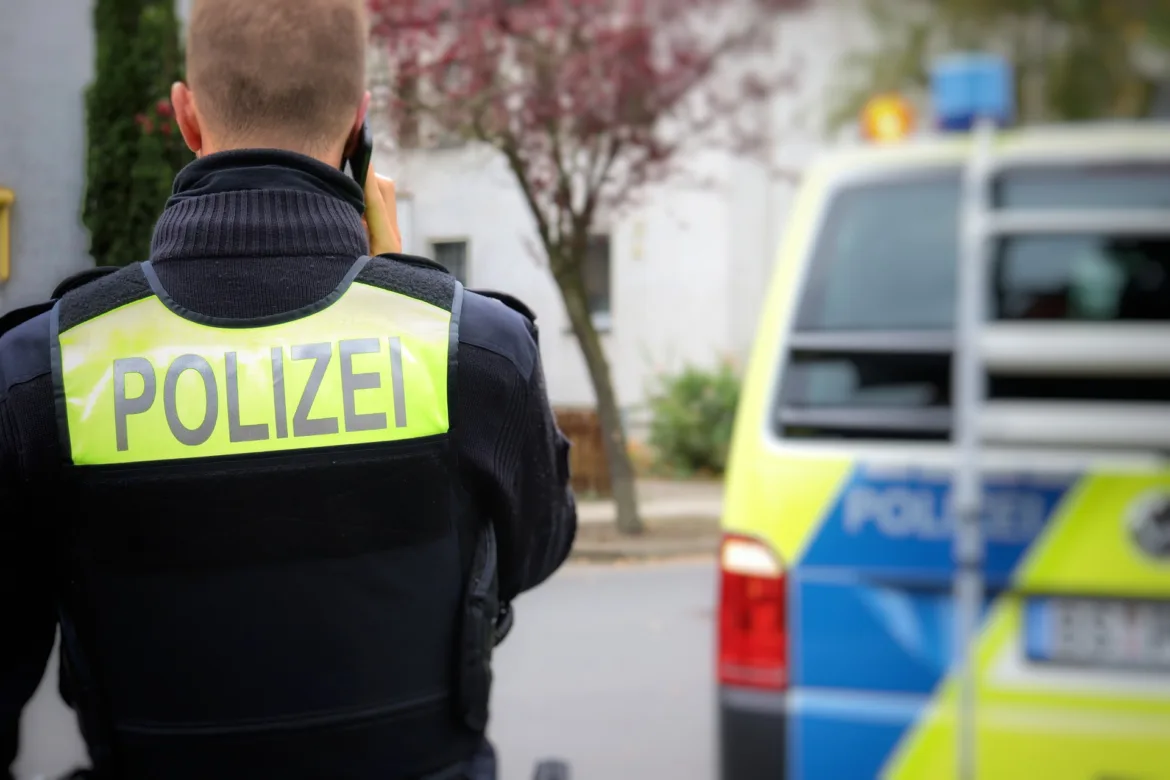 Motorraddiebstahl in Buxtehude: Honda CBR 1100 XX entwendet – Polizei bittet um Hinweise