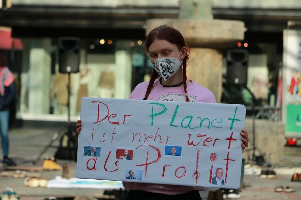 Klimakonferenz in Bonn: Delegierte beraten Milliardenhilfen für ärmere Länder