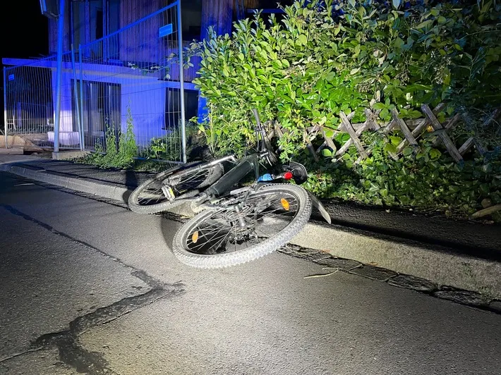 E-Bike-Fahrer in Gummersbach nach schwerem Sturz verletzt