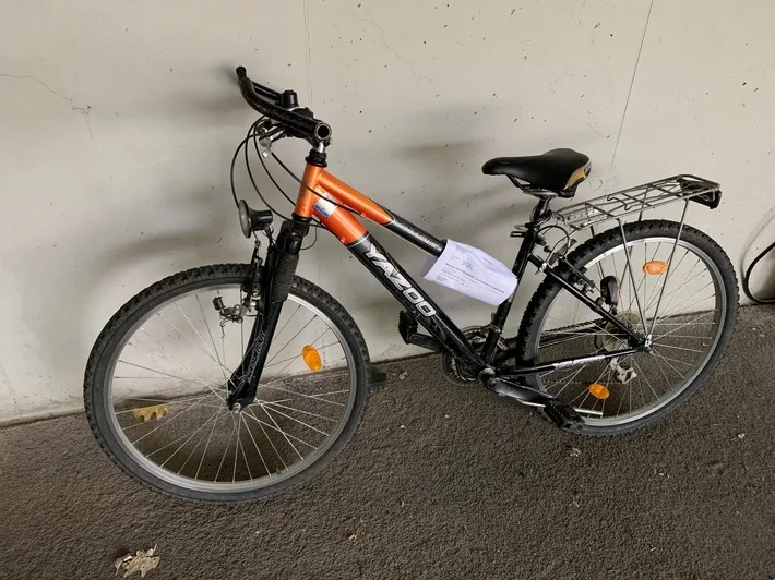 Einbruch in Bensheim: Kriminalpolizei sucht Fahrrad-Eigentümer