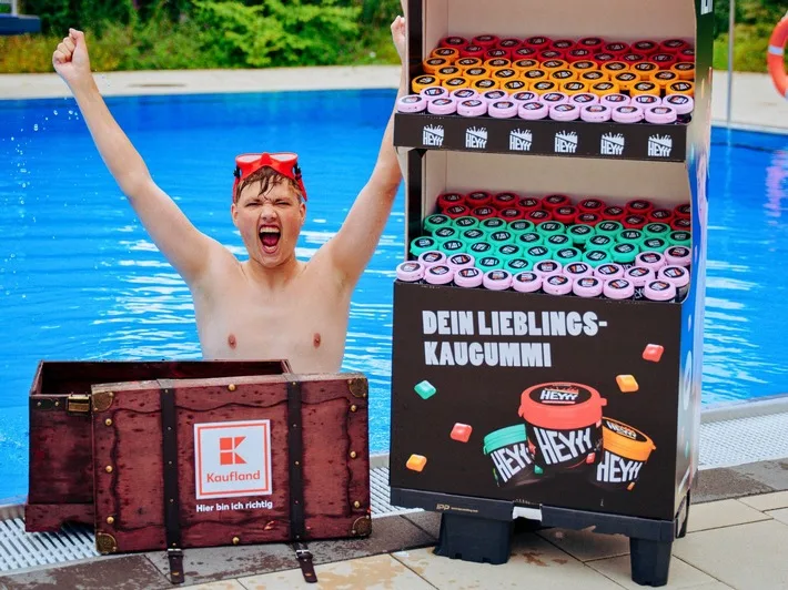 HeyMoritz bringt  Exotic  zurück ins Kaufland: Freibad-Challenge enthüllt neue Gummispaß