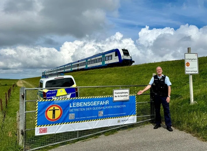 Hindenburgdamm: Bundespolizei warnt vor gefährlichem Betreten des Bahndamms