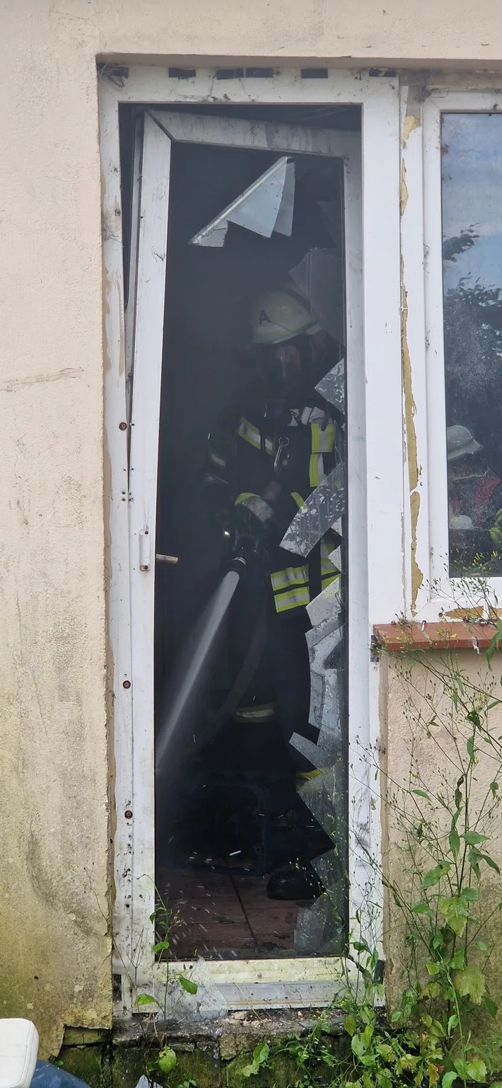 Schneller Feuerwehreinsatz verhindert größeren Schaden in Schiffdorf