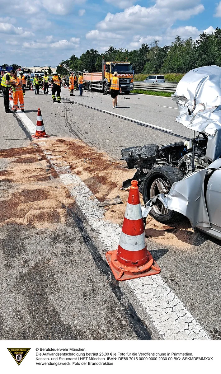 Verletzte nach Auffahrunfall auf A96: Feuerwehren im Einsatz