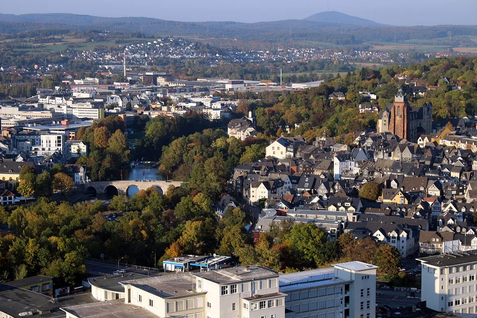 Breidi? Nicht mit uns! Wetzlar feiert Goethes Werther im Lottehof