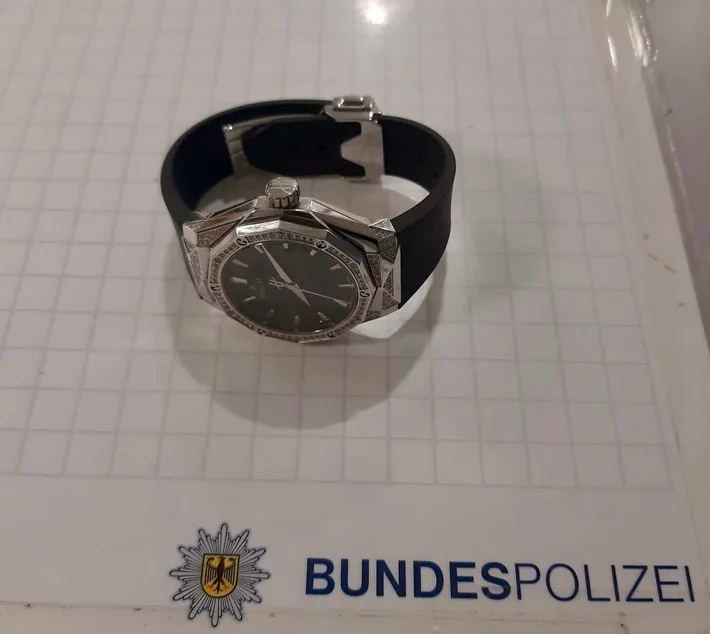 Bundespolizei schnappt Taschendieb nach Uhrenraub im ICE