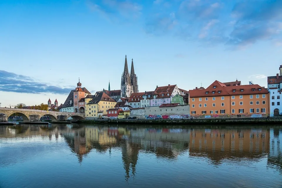 Ein Jahr ohne Ersatz: Regensburgs Luxustoilette bleibt bänklos