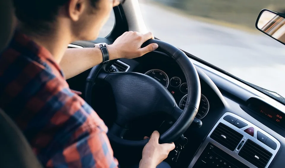 Fahren ohne Führerschein: Zwei Drogenfahrer in Frechen und Erftstadt gestoppt