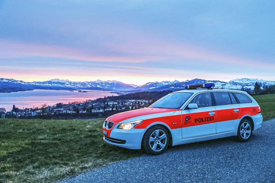 Gefährliche Brückenwürfe in Gronau: Polizei sucht dringend Zeugen