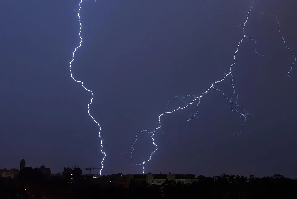 Gewitterwarnung für Hessen: Heftige Stürme und Hagel drohen am Abend