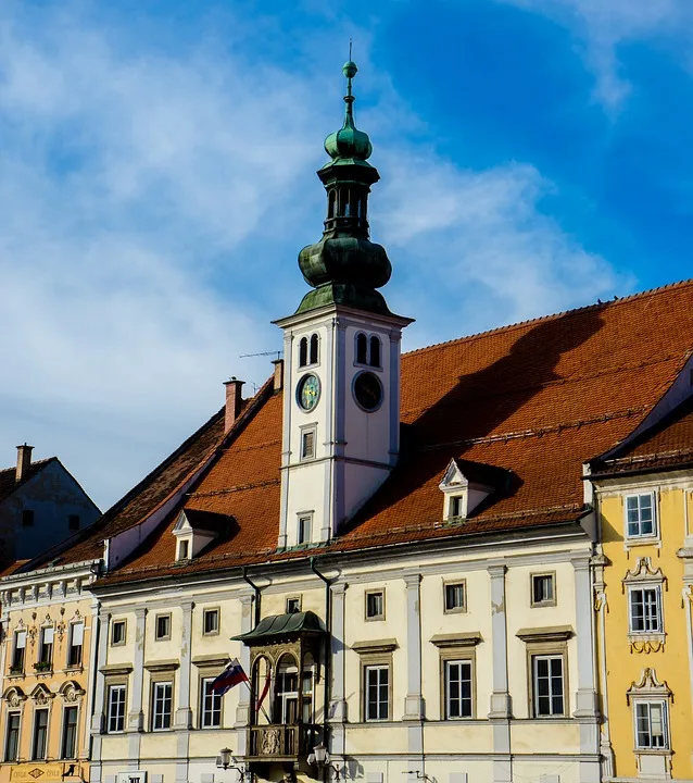 Herfords Bürgermeister lädt zur Sommerradtour ins Gewerbegebiet Elverdissen ein