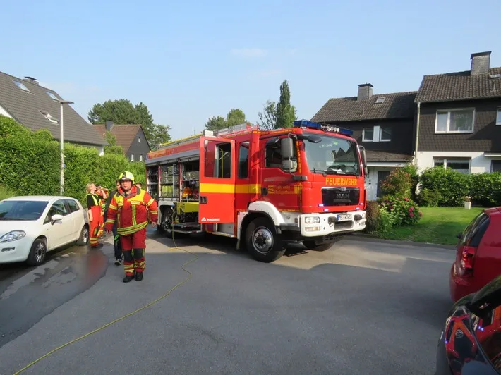 Küchenbrand in Heiligenhaus: Feuerwehr sorgt für schnelle Hilfe