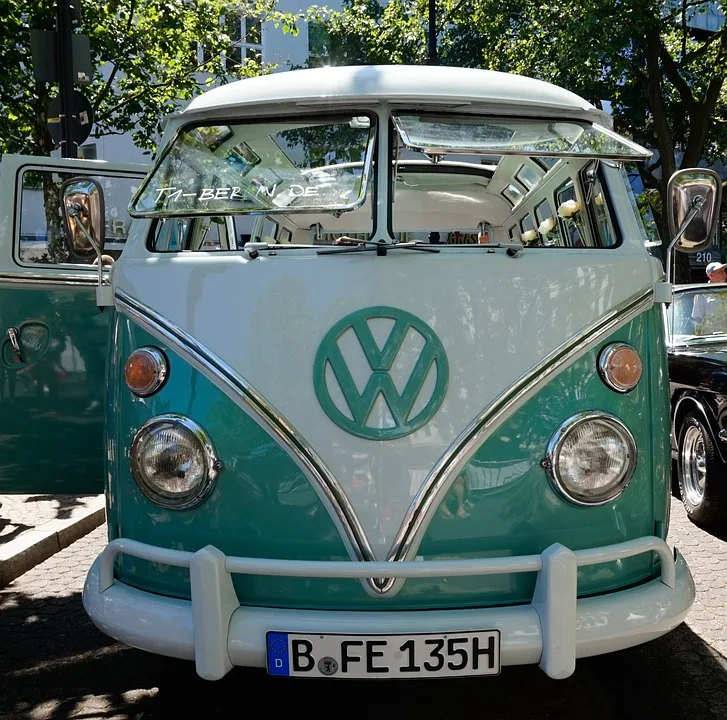 Mit dem VW-Bus durch Bayern: Eine nostalgische Reise ins Jetzt