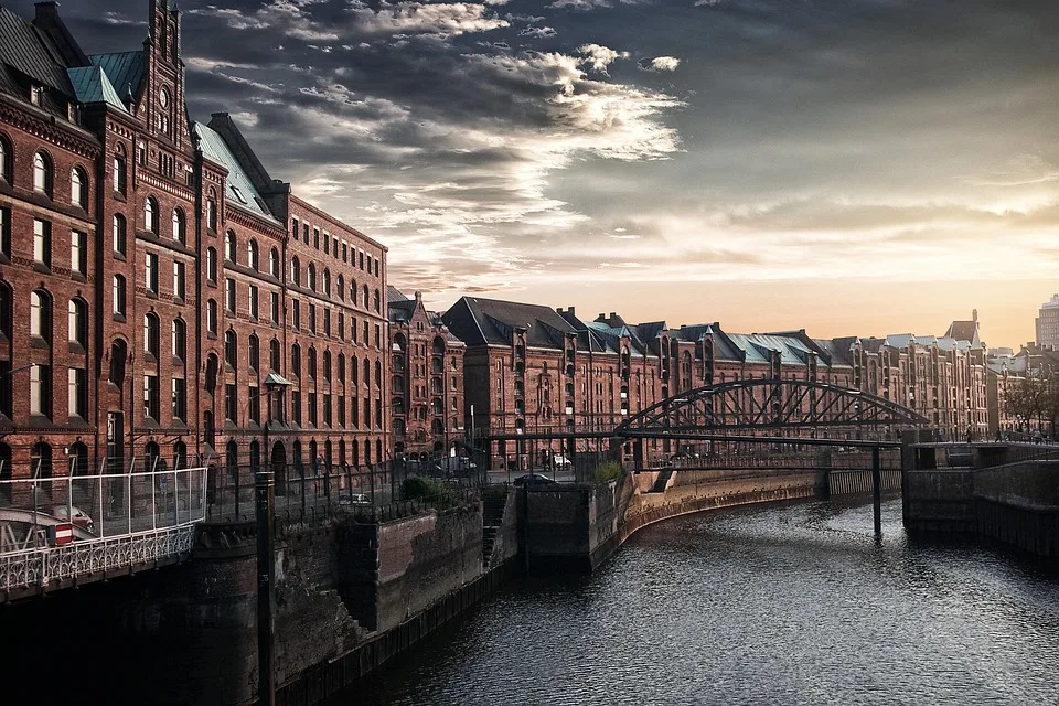 Neuer Behördenstandort in den Tanzenden Türmen: Hamburg stärkt Wirtschaft und Innovation