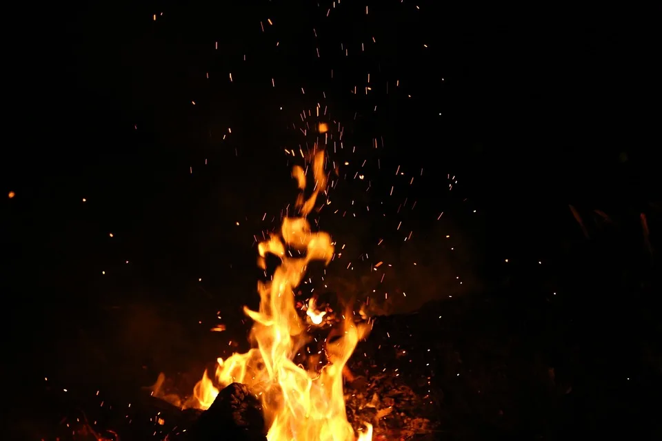 Rauchentwicklung am Bahnhof Kaufbeuren: Feuerwehr schnell im Einsatz!