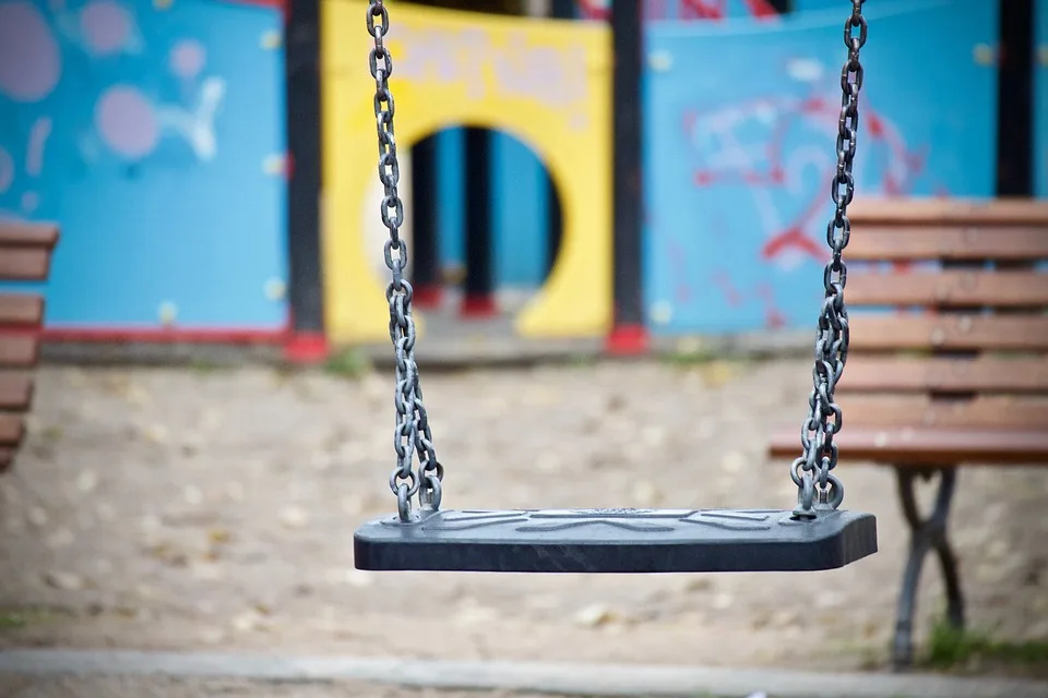 Spielplatz am Metzer Weg: Vandalismus nach Neueröffnung erschüttert Wilhelmshaven