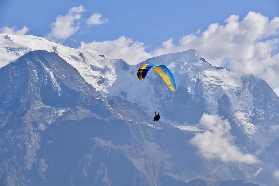 Tragischer Gleitschirmunfall bei Zermatt: Zwei Todesopfer bestätigt