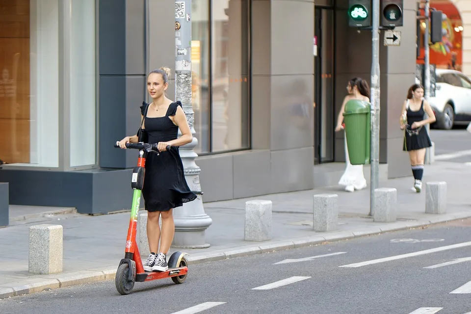 Tragischer Unfall: 87-Jähriger stirbt nach Sturz mit Elektroscooter