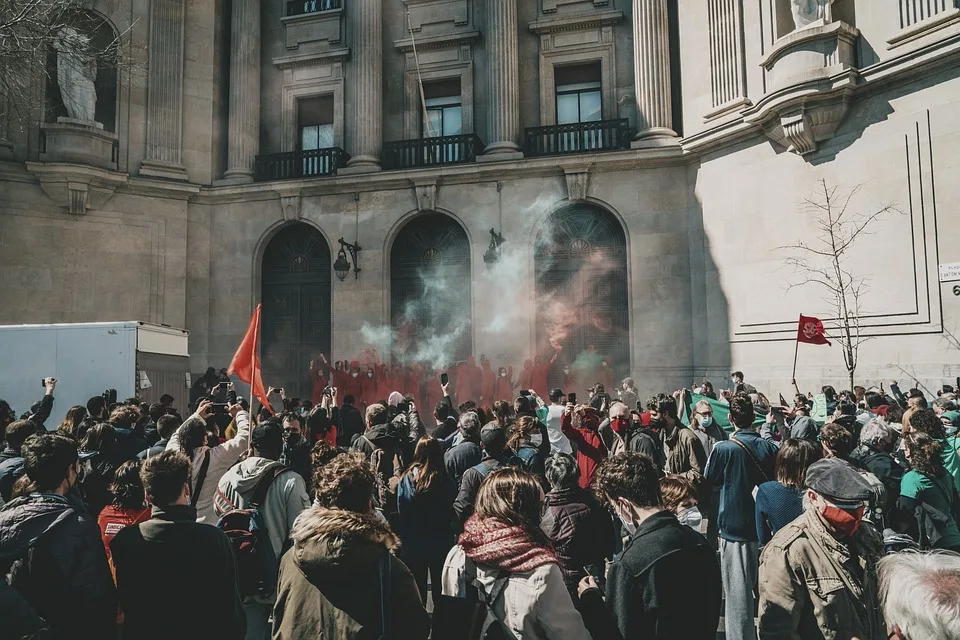 Weservertiefung: Protest und Umweltbedenken – Der Streit geht weiter