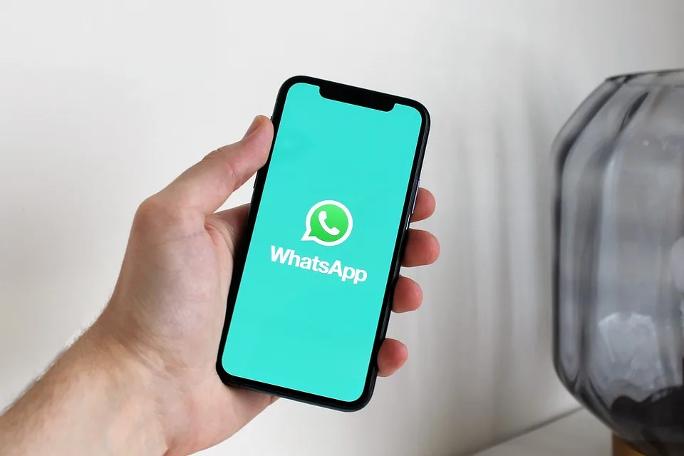 Whatsapp Betrug Achtung Vor Gefaelschten Nachrichten Aus Der Familie.jpg