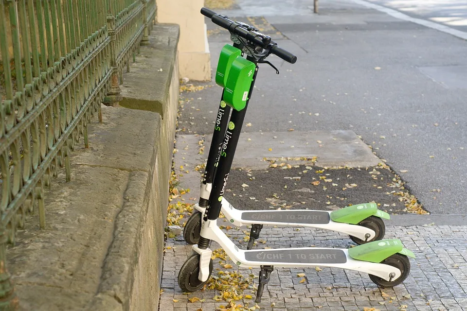 „E-Scooter-Kontrolle in Gunzenhausen: Polizei entdeckt drei Verstöße bei Kind“