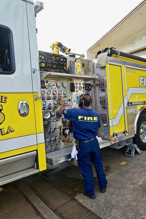 „Tag der offenen Tür: Feuerwehr Bützfleth lädt ein zu Action und Spaß!“