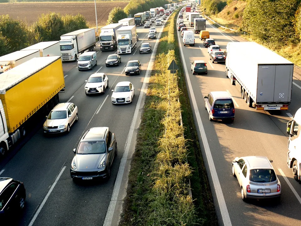 Auffahrunfall auf der A8: Verkehr staute sich auf vier Kilometer