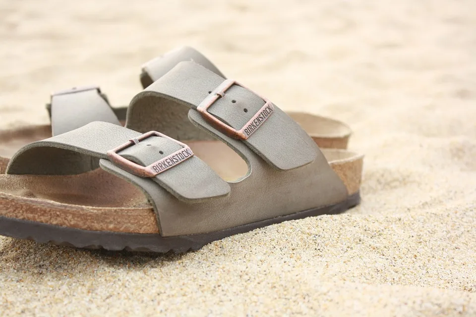 Birkenstock wächst: 650 Mitarbeiter in Pasewalk und weitere Pläne