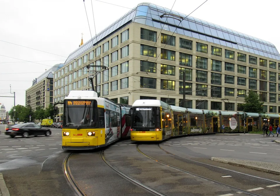 Die Rückkehr der Straßenbahn: Aachens neue Pläne und Erinnerungen