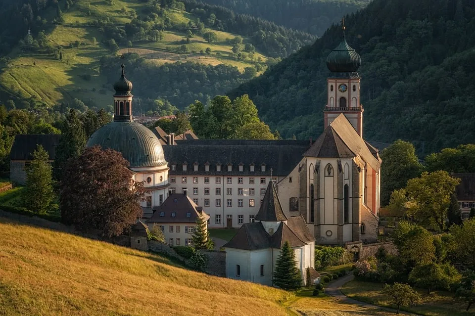 Die geheimen Klostermillionen: Skandal um das Benediktinerkloster Neresheim