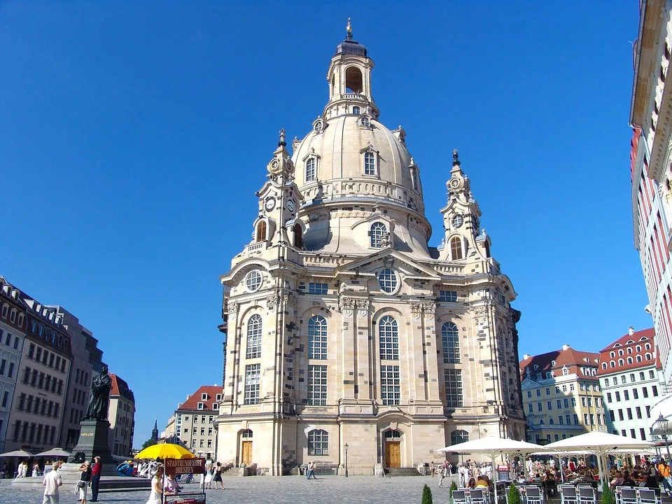 Dresden: Baubürgermeister als  Faschist  beleidigt – Unternehmer verurteilt!