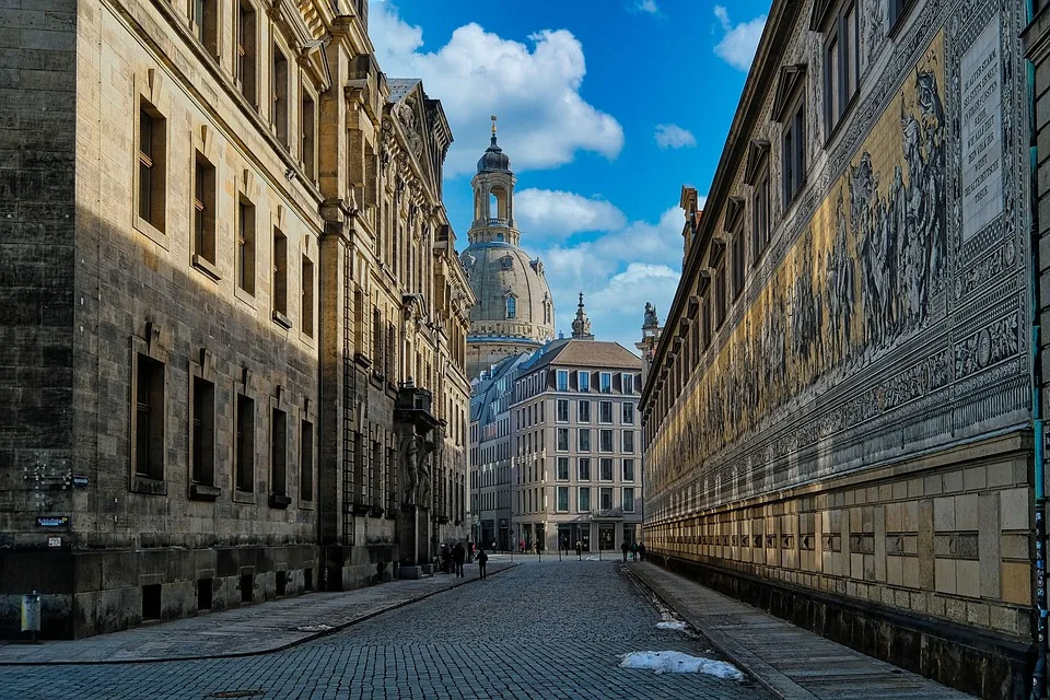 Dresden erschüttert: Carolabrücke kollabiert – ein Warnsignal für die Zukunft!