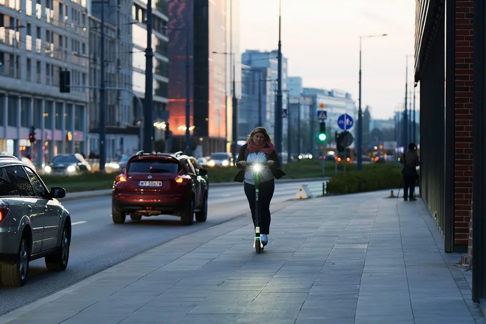 E-Scooter-Fahrer in Zweibrücken: Drogenkontrolle endet mit Bußgeld