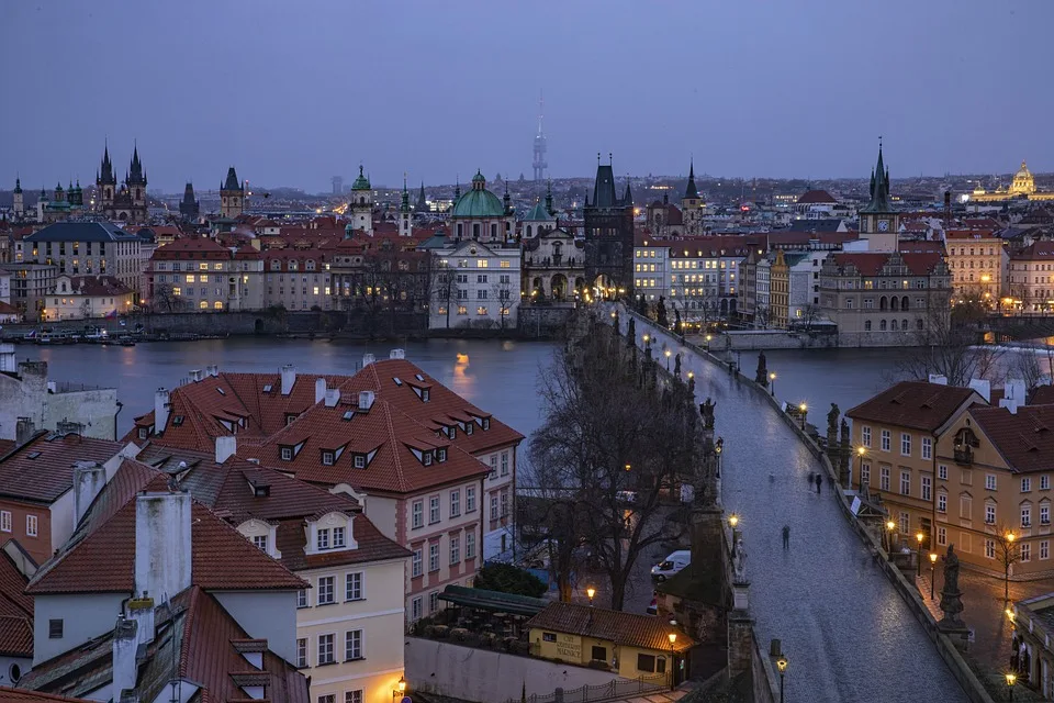 Fast ausverkauft: Landkreisfahrt nach Regensburg am 14. September!