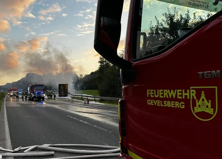 Feuerwehr Gevelsberg: Unermüdlicher Einsatz rettet Leben und löscht Brand!