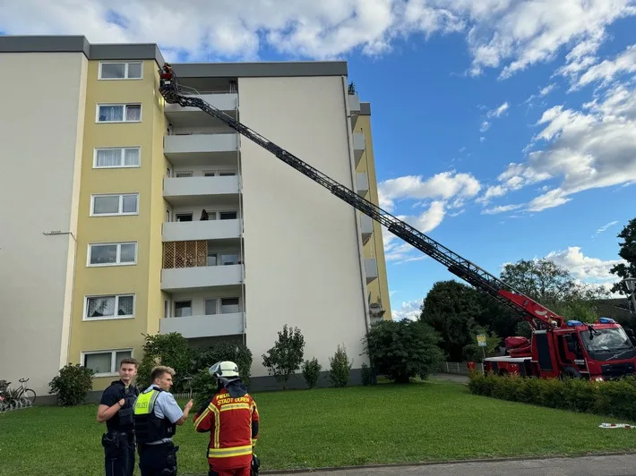 Feuerwehreinsatz in Düren: Drei Brände zeitgleich erfolgreich gelöscht