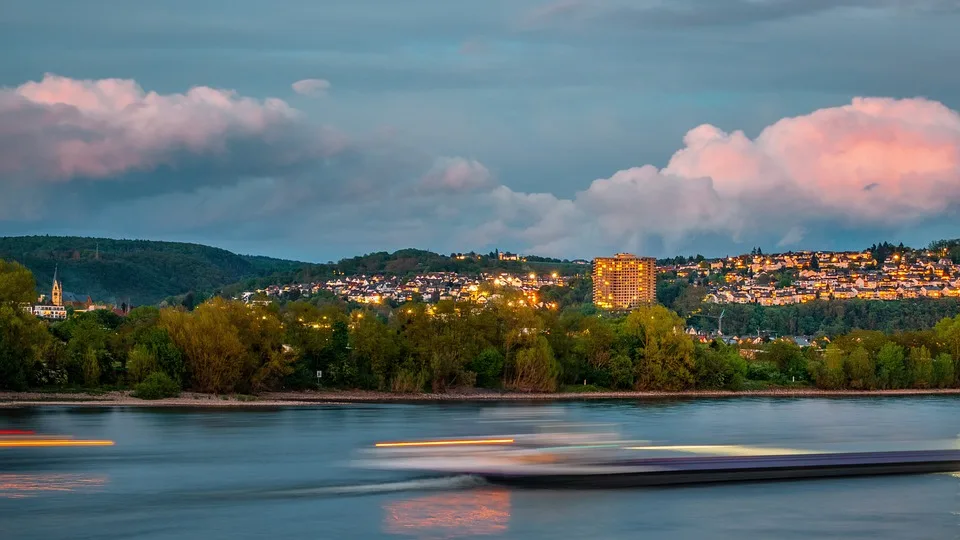 Gemeinsam für den Rhein: RhineClean Up in Rees, Kalkar, Emmerich und Kleve!