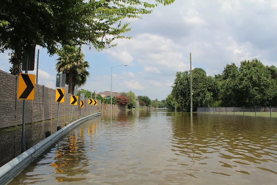 Hochwasser-Alarm: Deutschland kämpft gegen Sturm und Überschwemmungen!