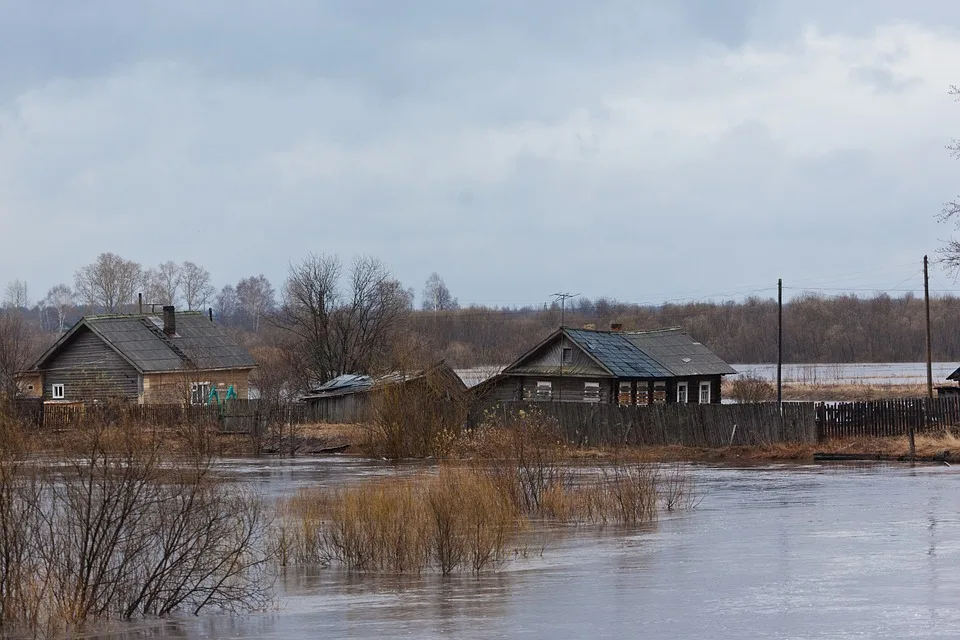 Hochwasser-Warnung: Rosenheim kämpft gegen Starkregen-Überflutungen!