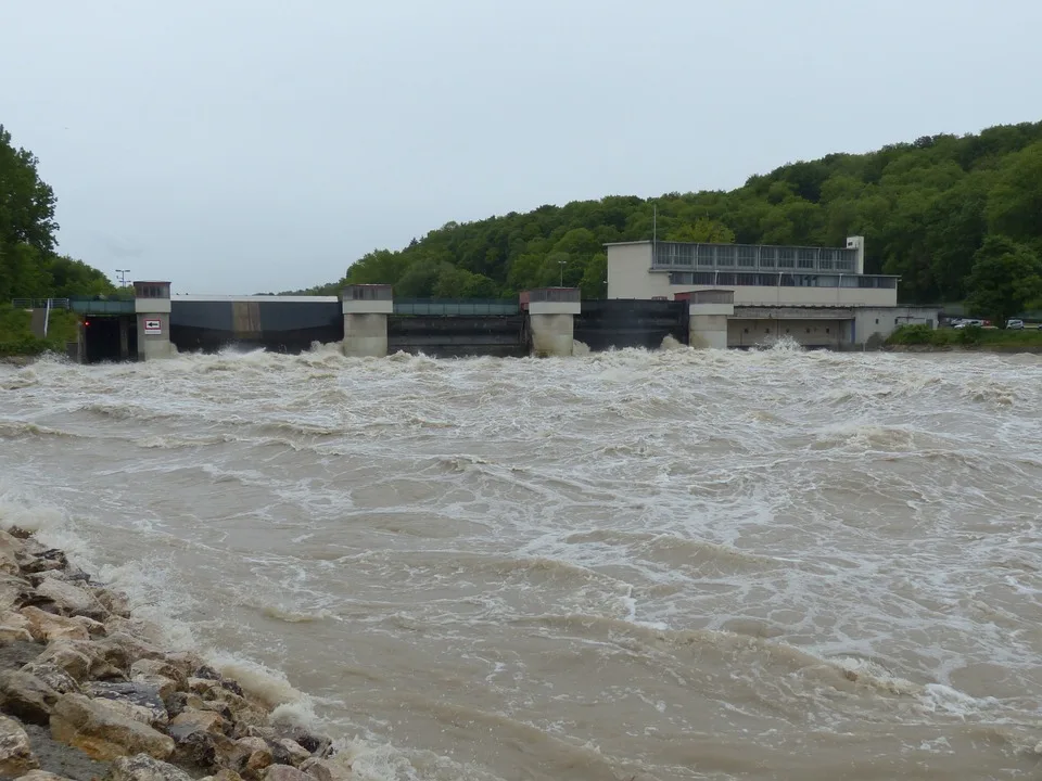 Hochwasser droht: Elbe erreicht alarmierende 6,09 Meter in Dresden!