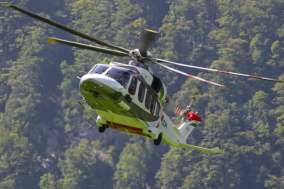 Hubschrauberabsturz in Niederbayern: Anwohner rettet Piloten und Copiloten