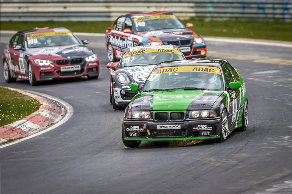 Jugendliche Motorsportlerin aus Fürstenfeldbruck feiert überraschenden Sieg